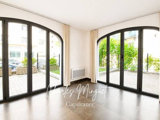 Espace bureau à vendre 295 000 € 87 m² de bureaux République-Sainte Catherine Briançon 05100