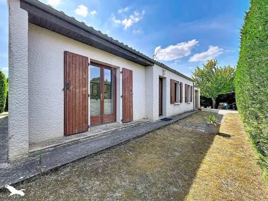 Maison de plain-pied à vendre 233 000 € 4 pièces 3 chambres 90 m² 600 m² de terrain Nord Ouest Saujon 17600