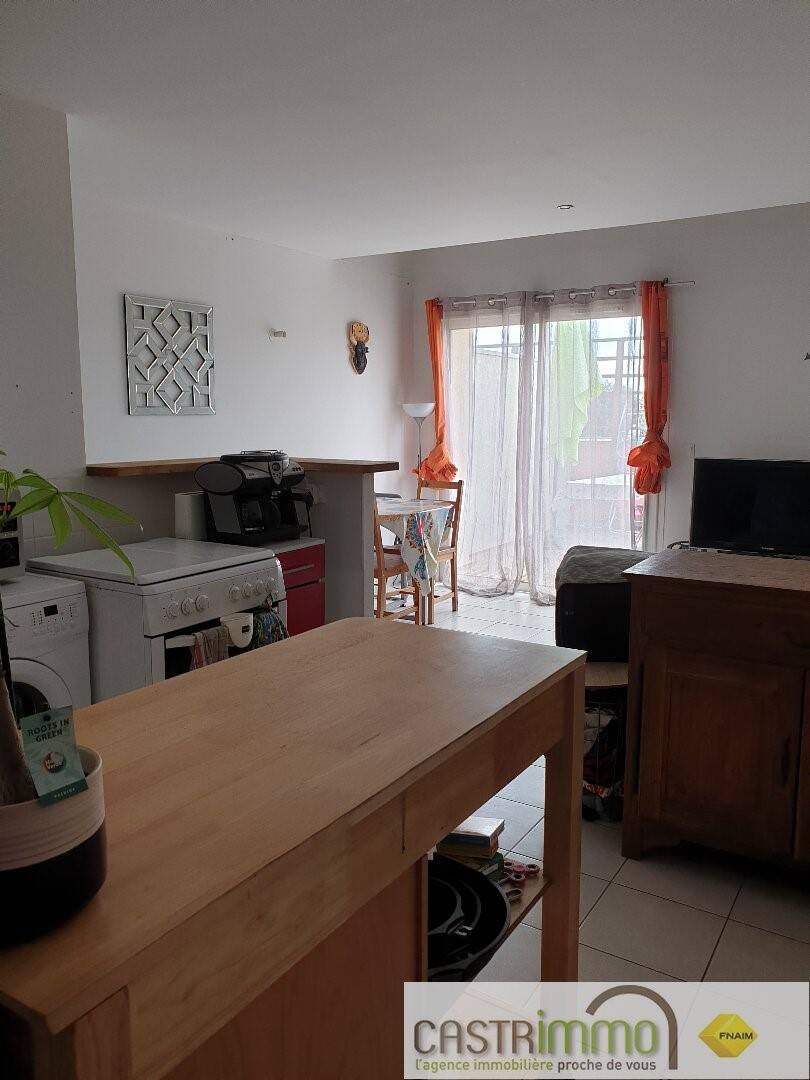 Maison à louer, 46m², GALLARGUES LE MONTUEUX