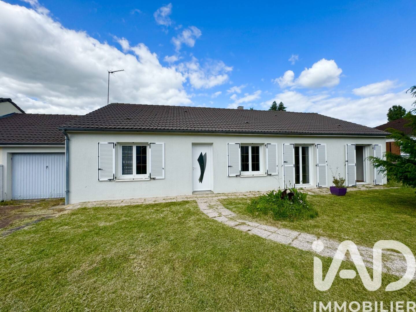Maison à vendre, 127m², NEUVILLE AUX BOIS