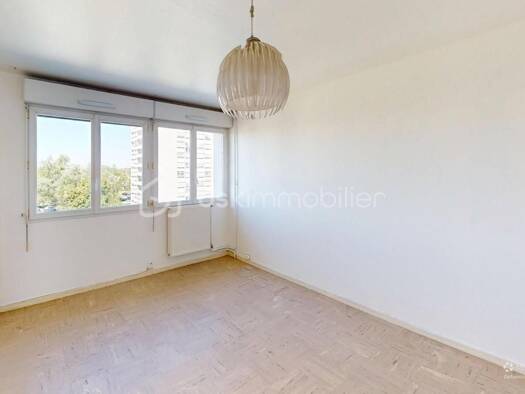 Appartement à vendre 119 000 € 3 pièces 2 chambres 56 m² Étage 4/9 Bourgogne-Pasteur Orléans 45000
