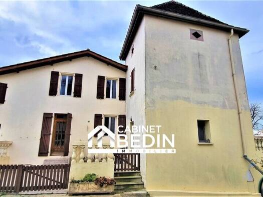 Immeuble mixte à vendre 421 400 € 287,5 m² Nousse 40380