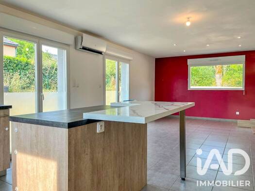 Maison à vendre 230 000 € 4 pièces 3 chambres 93,34 m² 400 m² de terrain Pont-de-Salars 12290