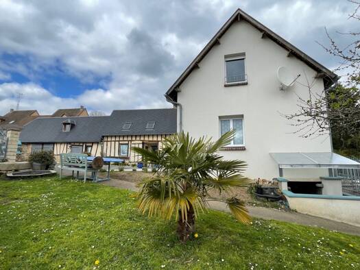 Maison à vendre 208 000 € 6 pièces 4 chambres 150 m² 600 m² de terrain Broglie 27270