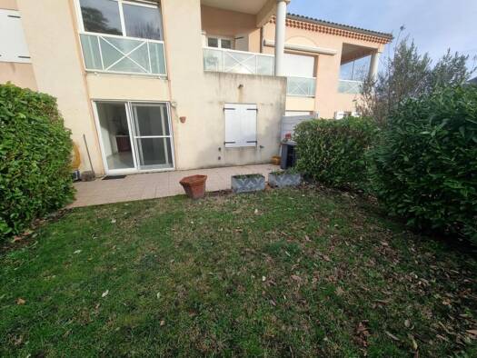 Appartement à vendre 190 000 € 3 pièces 1 chambre 49,3 m² RDC Dieulefit 26220