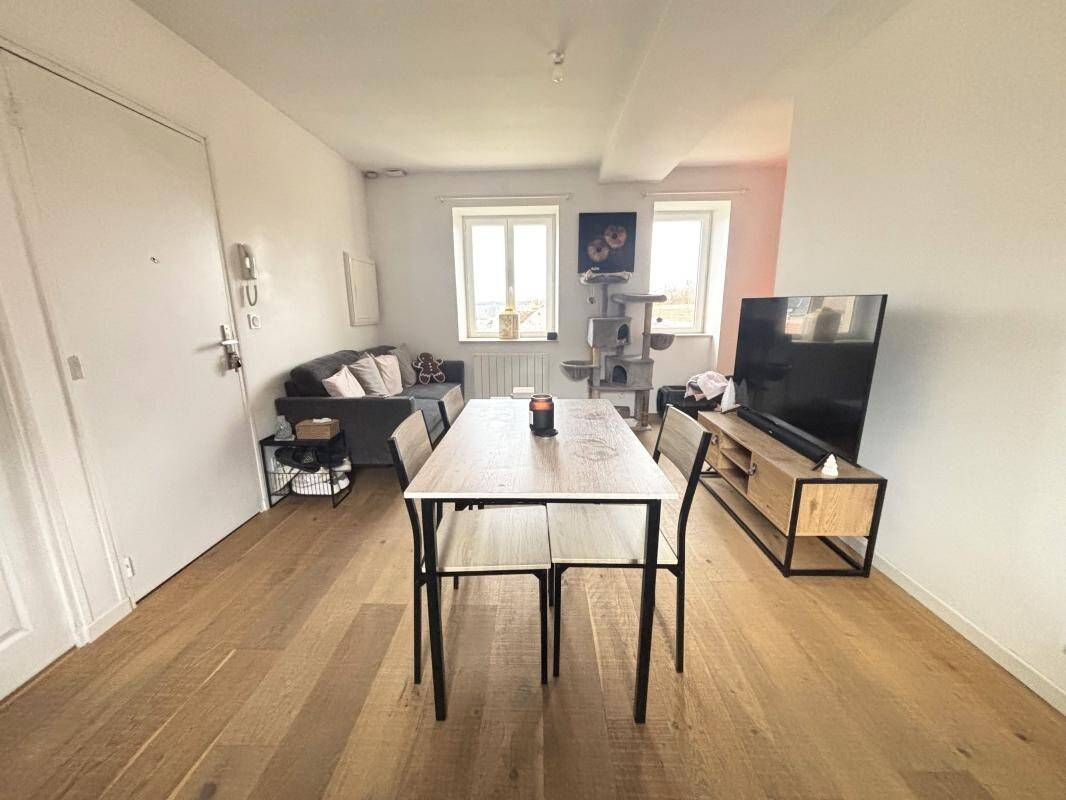 Maison à louer, 34m², MOULINS LE CARBONNEL