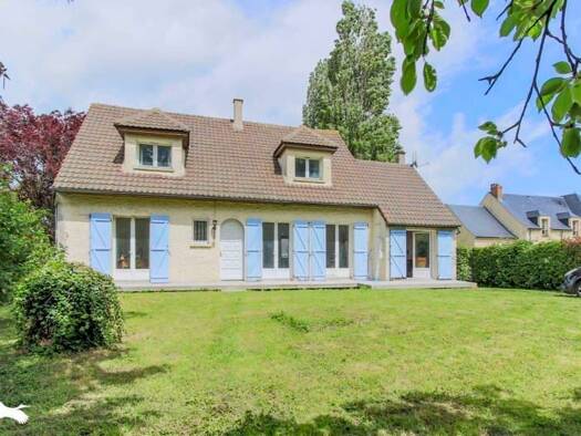 Maison à vendre 300 000 € 6 pièces 4 chambres 121 m² 1 613 m² de terrain Fleury 60240