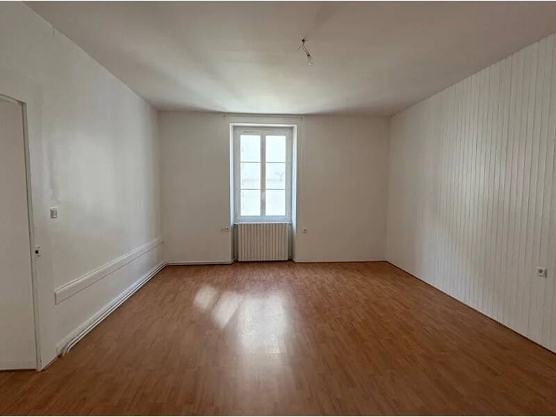 Maison à louer, 80m², SAINT CLAUDE