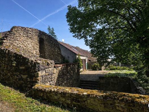 Maison à vendre 699 000 € 15 pièces 8 chambres 487 m² 2 500 m² de terrain Morainvilliers 78630