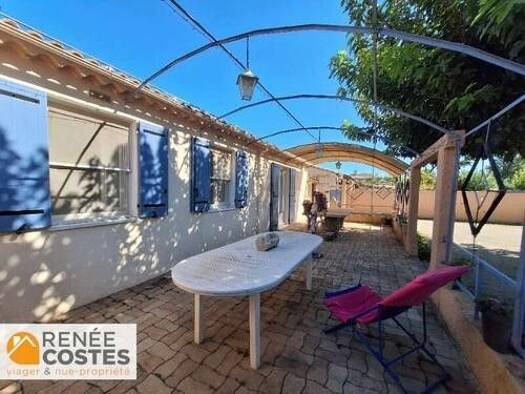 Maison en viager occupé Bouquet 41 675 € 5 pièces 4 chambres 107 m² 813 m² de terrain Le Thor 84250