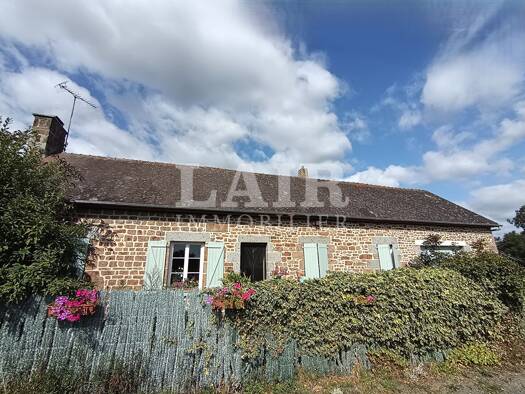 Maison à vendre 153 700 € 4 pièces 2 chambres 75 m² 5 130 m² de terrain Briouze 61220