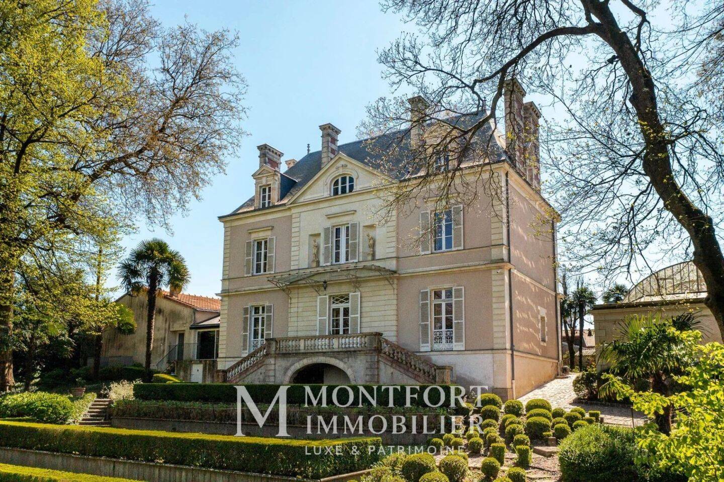 Maison à vendre, 374m², SAINT FIACRE SUR MAINE