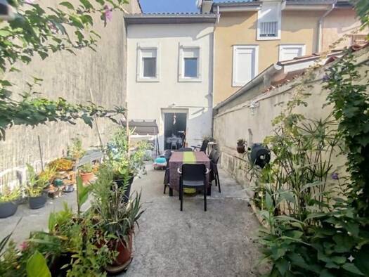 Maison à vendre 170 000 € 3 pièces 2 chambres 100 m² 472 m² de terrain Montréjeau 31210