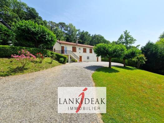 Maison à vendre 449 900 € 4 pièces 3 chambres 104 m² 2 000 m² de terrain Lahonce 64990