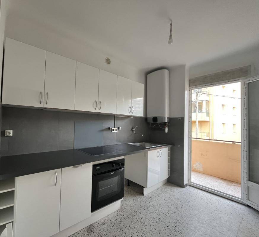 Maison à louer, 67m², AJACCIO