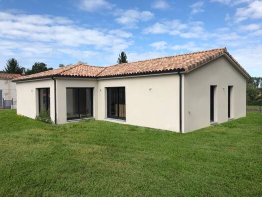 Terrain avec maison neuve à vendre 190 000 € 4 pièces 3 chambres 80 m² 1 144 m² de terrain Bois 17240