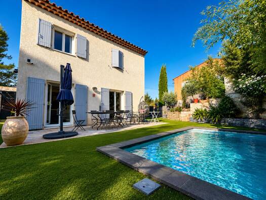 Villa à vendre 484 000 € 6 pièces 4 chambres 115 m² 482 m² de terrain Saint-Maximin-la-Sainte-Baume 83470