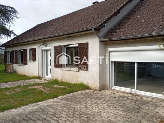 Maison de plain-pied à vendre 89 000 € 5 pièces 3 chambres 104 m² 984 m² de terrain Dompierre-sur-Besbre 03290