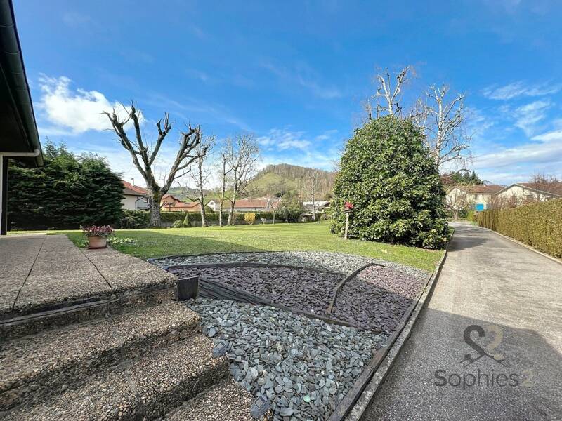 Maison à vendre, 176m², BRIE ET ANGONNES