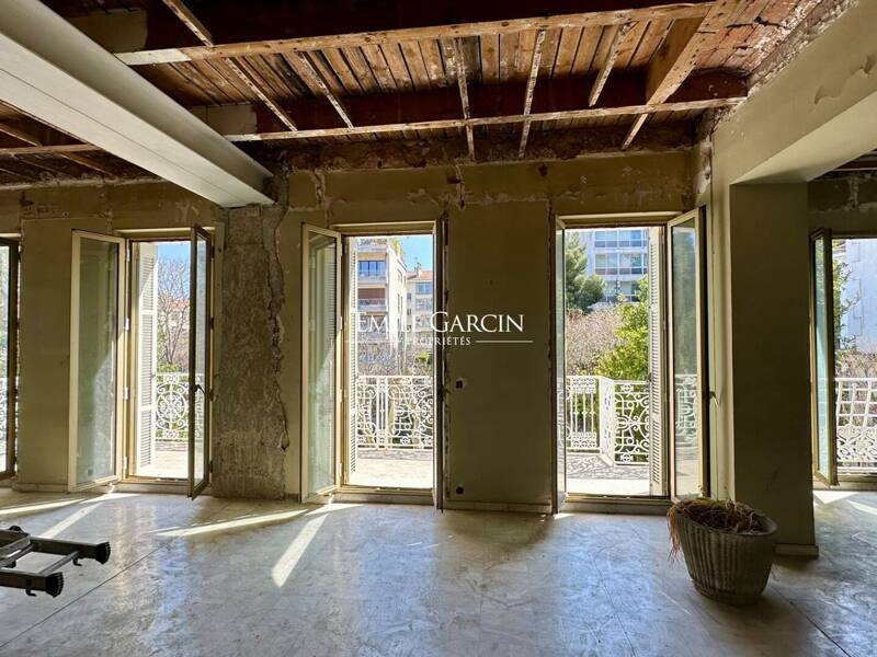 Maison à vendre, 300m², MARSEILLE 8E