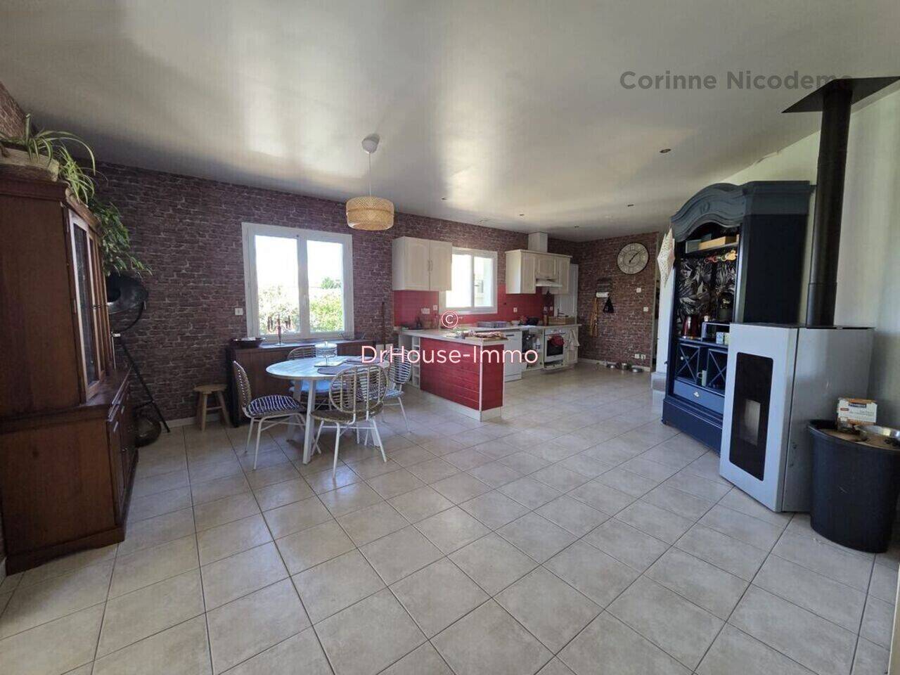 Maison à vendre, 160m², MAUVEZIN SUR GUPIE