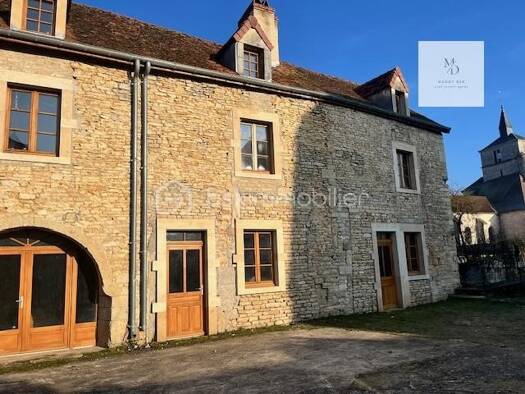 Maison à vendre 190 000 € 7 pièces 4 chambres 300 m² Bèze 21310