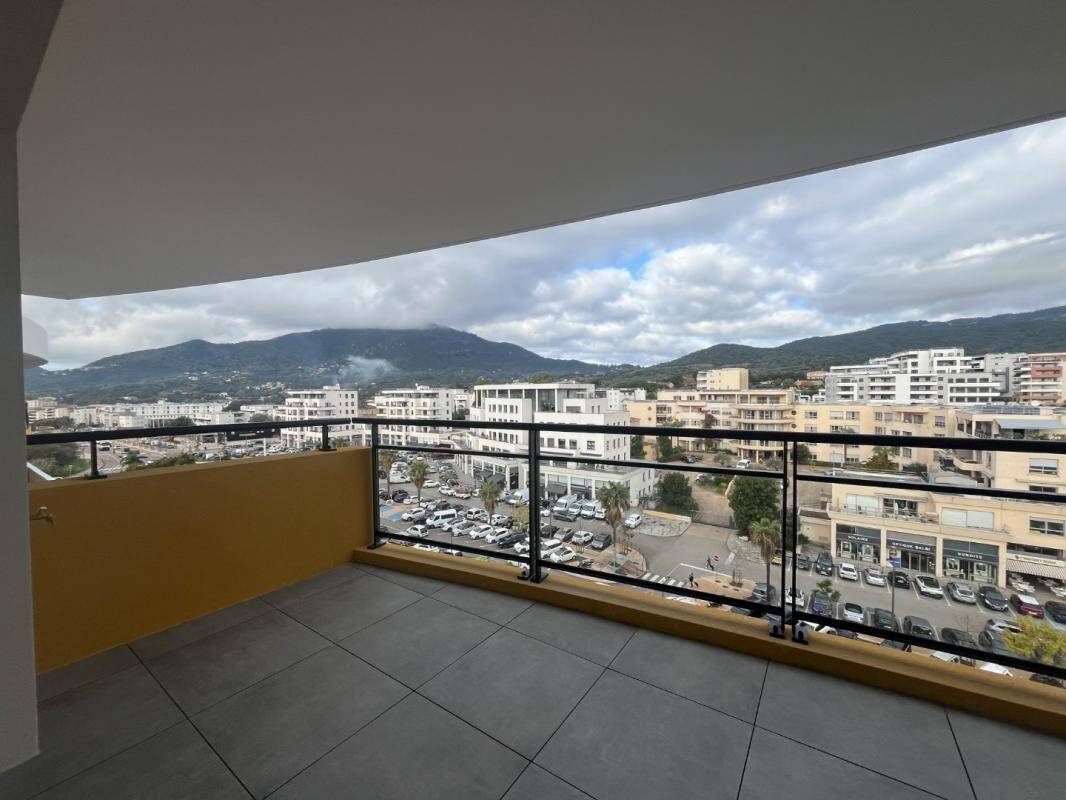 Maison à louer, 77m², AJACCIO