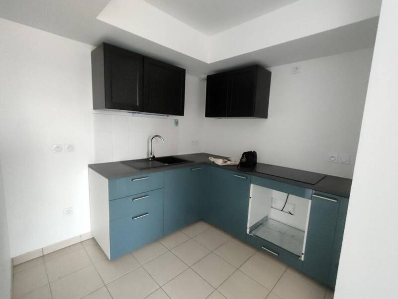 Maison à louer, 43m², CHATEAUNEUF LES MARTIGUES