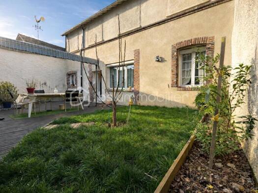 Appartement à vendre 99 000 € 3 pièces 2 chambres 69 m² RDC/1 Vieille Ville Joigny 89300