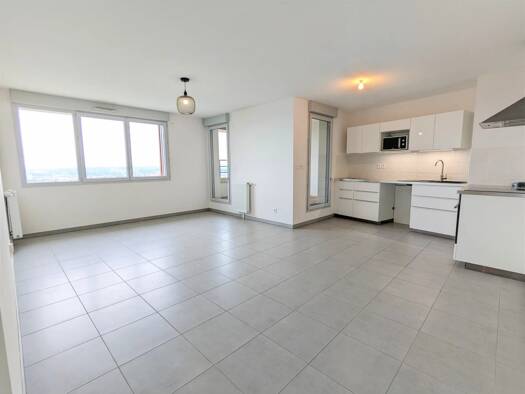 Appartement à louer 1 357 € 4 pièces 3 chambres 87,6 m² 3ème étage Côte Pavée-L Hers-La Terrasse Toulouse 31500