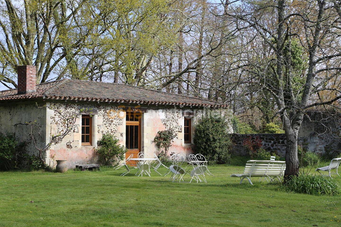 Maison à vendre, 246m², LE PORGE