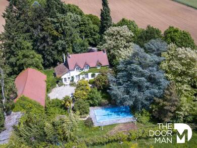 Maison à vendre 237 000 € 7 pièces 5 chambres 183 m² 7 207 m² de terrain Levet 18340