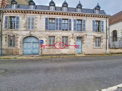 Appartement à louer 980 € 5 pièces 4 chambres 124 m² Étage 1/2 Centre-Léon Bourgeois Chalons en Champagne 51000