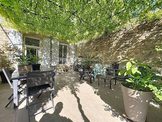 Appartement à vendre 265 000 € 3 pièces 2 chambres 71,81 m² Étage 1/3 Centre Ville Saint-Chamas 13250