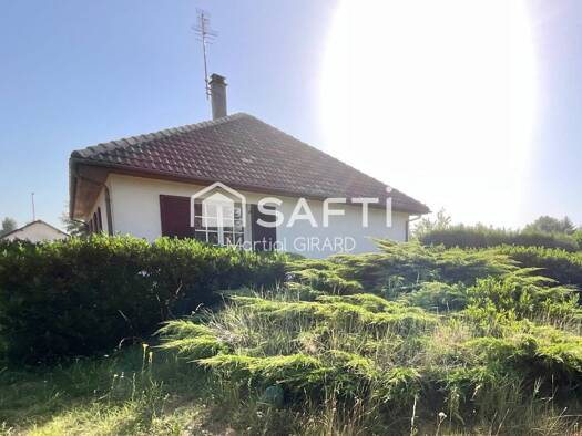 Maison à vendre 179 990 € 4 pièces 3 chambres 102 m² 1 666 m² de terrain Mehun-sur-Yevre 18500