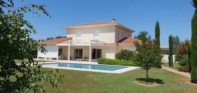 Villa à vendre 870 000 € 7 pièces 4 chambres 239 m² 2 015 m² de terrain Vienne 38200
