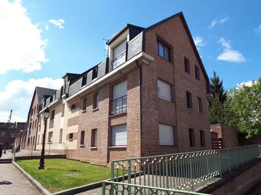 Appartement à louer 560 € 2 pièces 1 chambre 27,5 m² Étage 2/2 Saint Leu-Notre Dame Amiens 80000