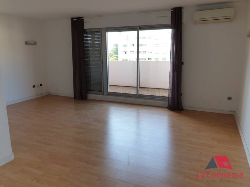 Maison à louer, 66m², MARSEILLE 8E