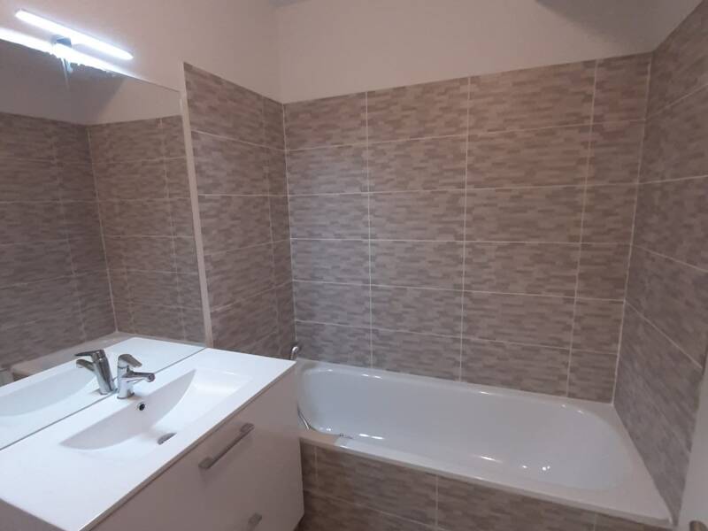 Maison à louer, 82m², NIMES