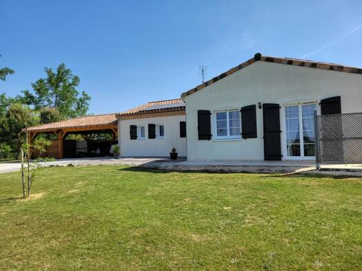 Maison à vendre 262 000 € 5 pièces 3 chambres 120 m² 2 380 m² de terrain Saint Aulaye-Puymangou 24410