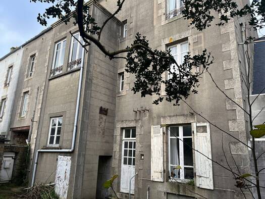 Immeuble à vendre 292 800 € 330 m² Lannilis 29870