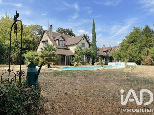 Demeure à vendre 320 000 € 9 pièces 5 chambres 240 m² 4 612 m² de terrain Montgivray 36400