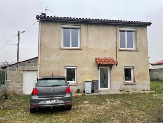 Maison à louer 750 € 3 pièces 2 chambres 85 m² dès le 19/06/2026 Chalain-le-Comtal 42600