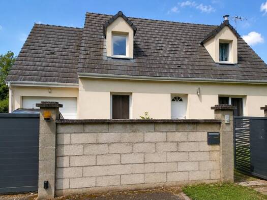 Maison à vendre 170 000 € 6 pièces 4 chambres 102 m² 852 m² de terrain Barville-en-Gâtinais 45340