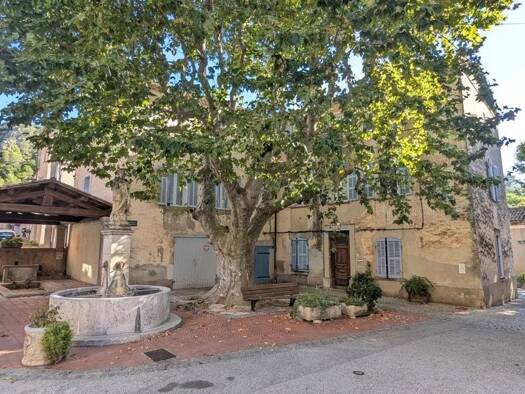 Appartement à vendre 77 000 € 2 pièces 1 chambre 45,8 m² 1er étage Vins-sur-Caramy 83170