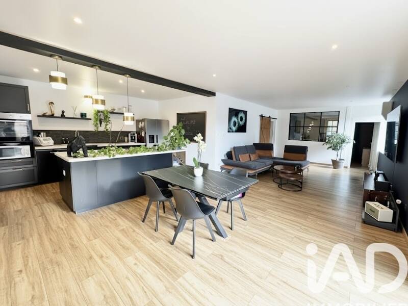 Maison à vendre, 171m², SAINT MARCELLIN EN FOREZ