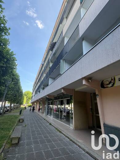 Appartement à vendre 116 000 € 3 pièces 2 chambres 74 m² Dernier étage, Étage 4/4 Croix Blanche-Plein Ciel-Nord Est Le Mée-sur-Seine 77350