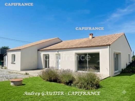 Maison de plain-pied à vendre 355 980 € 6 pièces 4 chambres 140 m² 758 m² de terrain La Plaine-sur-Mer 44770