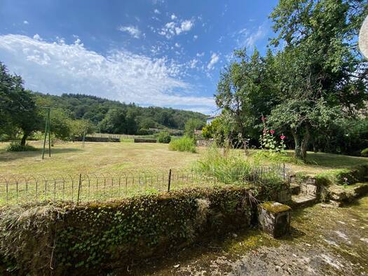 Maison à vendre 204 300 € 10 pièces 4 chambres 191 m² 2 358 m² de terrain Beffia 39270