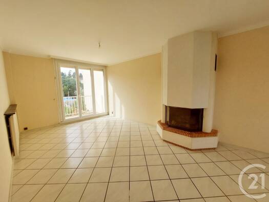 Maison à louer 745 € 4 pièces 3 chambres 88,5 m² 150 m² de terrain Castres 81100